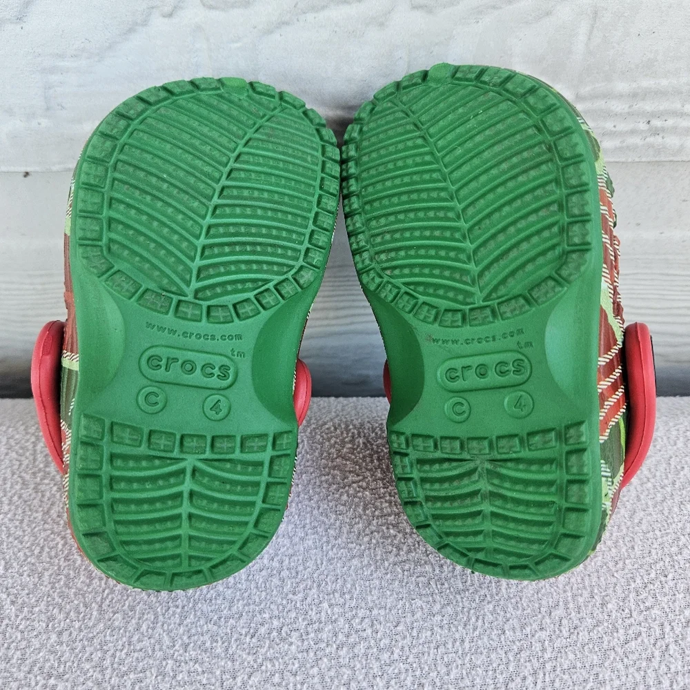 Crocs Baya Holiday Christmas Plaid Clogs Green Red Toddler SZ C4 Slip-On